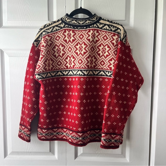 Vintage L.L.Bean Womens Sweater Size M Red White Geometric Wool Henley Neck - Picture 3 of 7